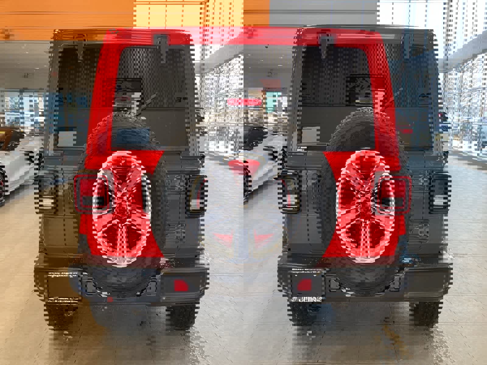 Used 2021 Jeep Wrangler Unlimited Sahara w/ Uconnect 4C Nav & Sound Group image 6