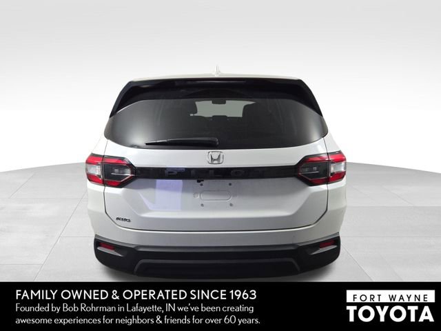 Used 2023 Honda Pilot LX image 8