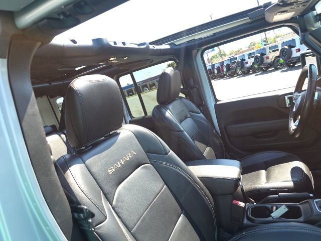 Used 2023 Jeep Wrangler Unlimited Sahara w/ Cold Weather Group image 41