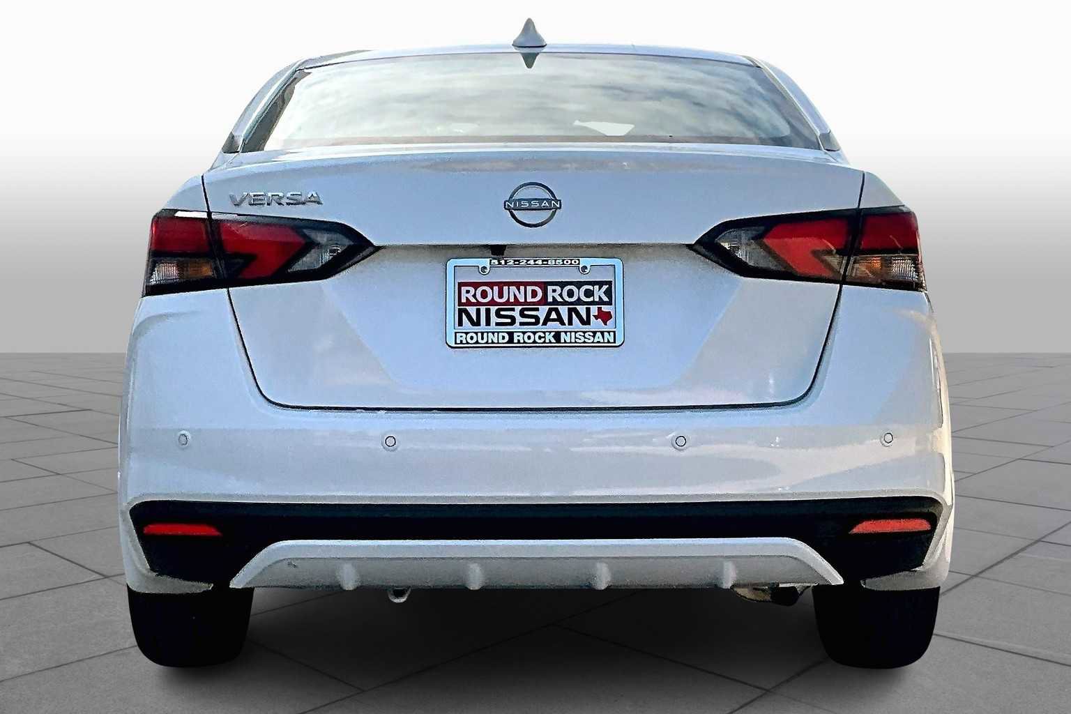 New 2025 Nissan Versa SV w/ Trunk Package FWD image 4