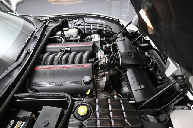Used 2004 Chevrolet Corvette Coupe RWD image 22