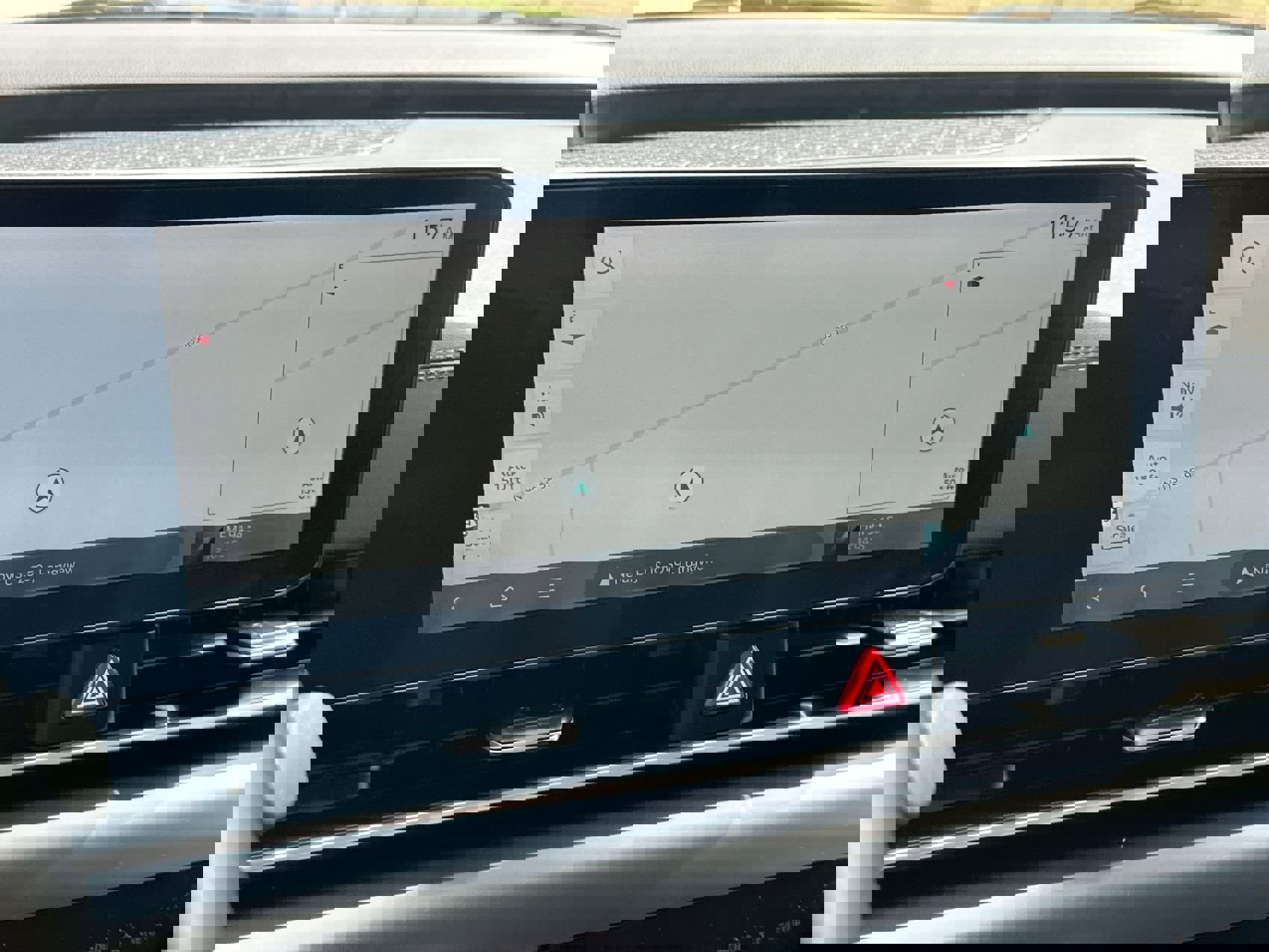 Used 2025 Kia Carnival image 18