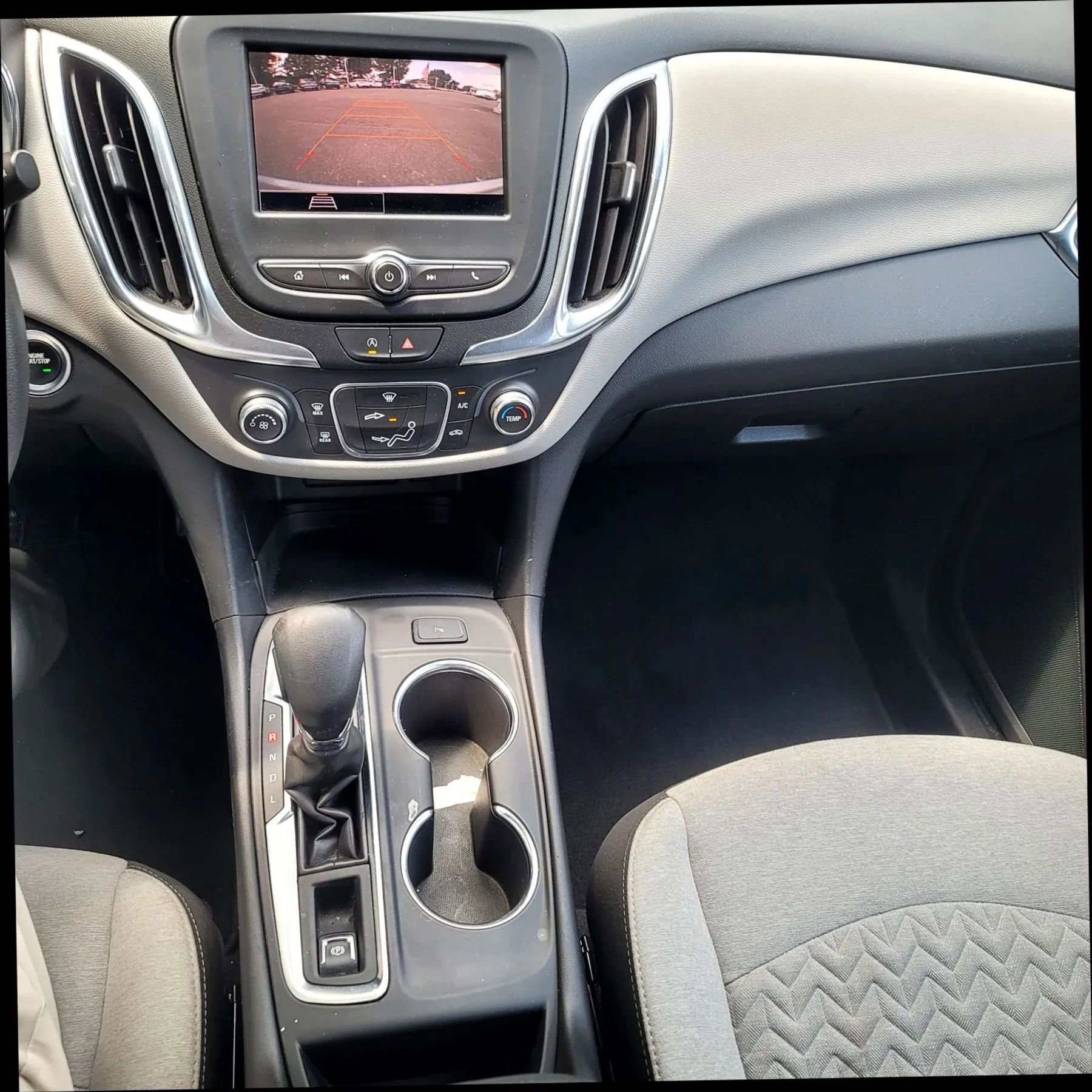 Used 2022 Chevrolet Equinox LT image 17