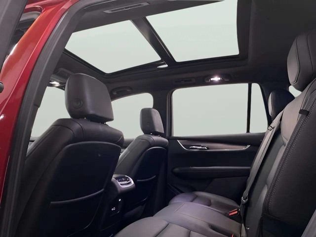 Used 2024 Cadillac XT6 Luxury AWD/4WD image 29