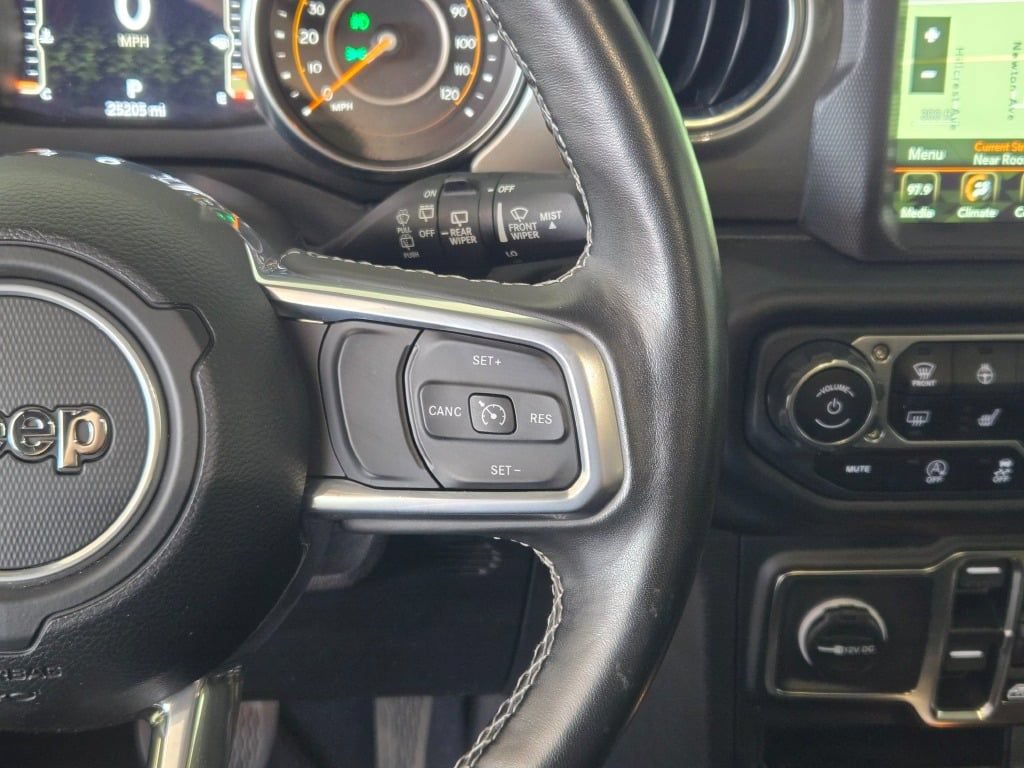Used 2023 Jeep Wrangler Unlimited Sahara w/ Cold Weather Group AWD/4WD image 30