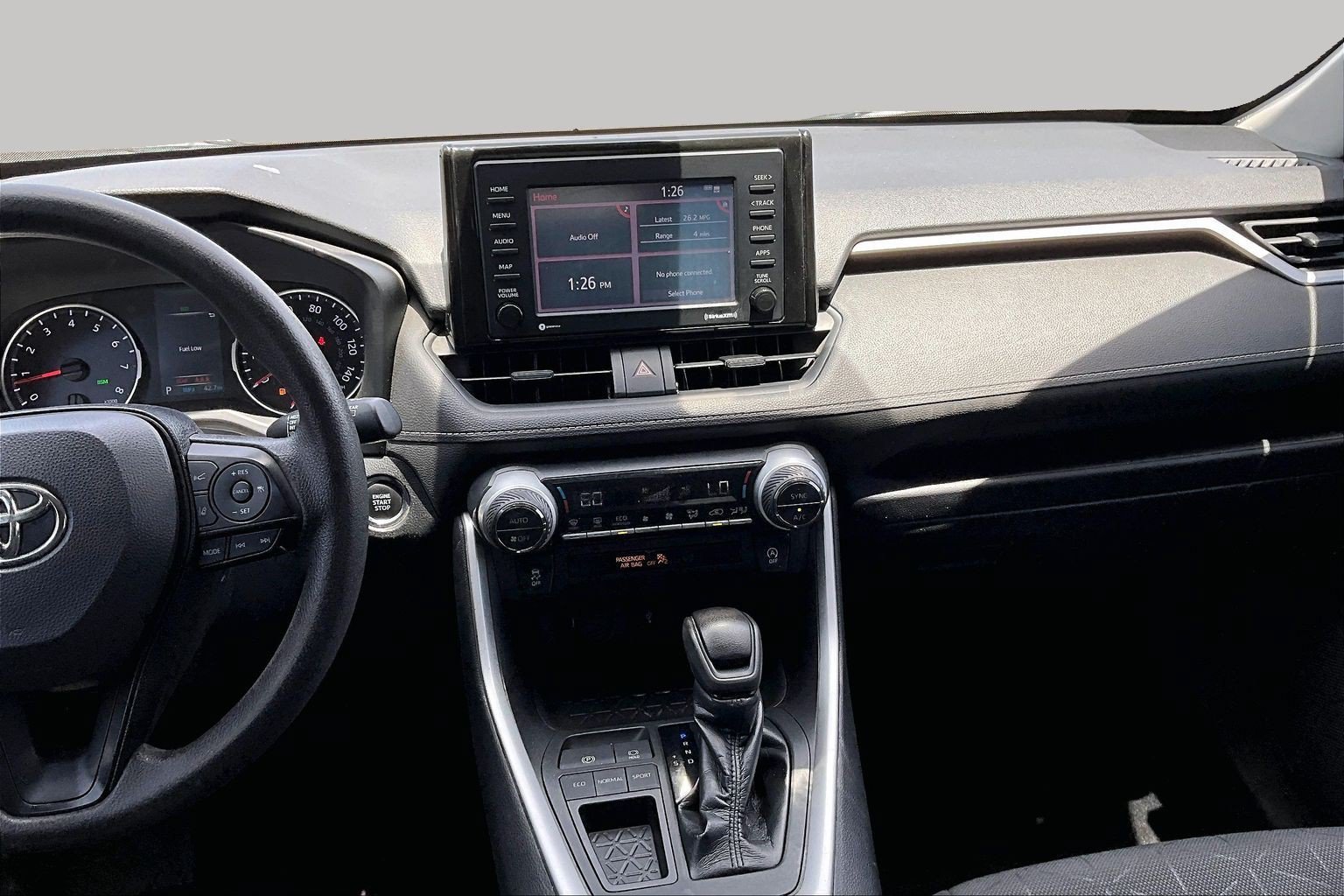 Used 2021 Toyota RAV4 XLE FWD image 6