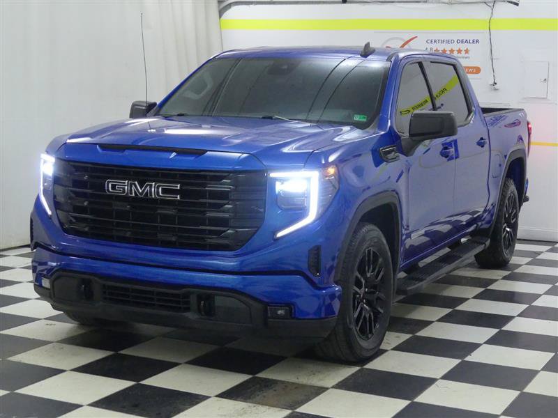 Used 2022 GMC Sierra 1500 Elevation w/ LPO, Elevation Black Package AWD/4WD image 2