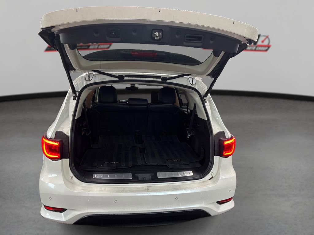 Used 2019 INFINITI QX60 Luxe w/ Essential Package image 11