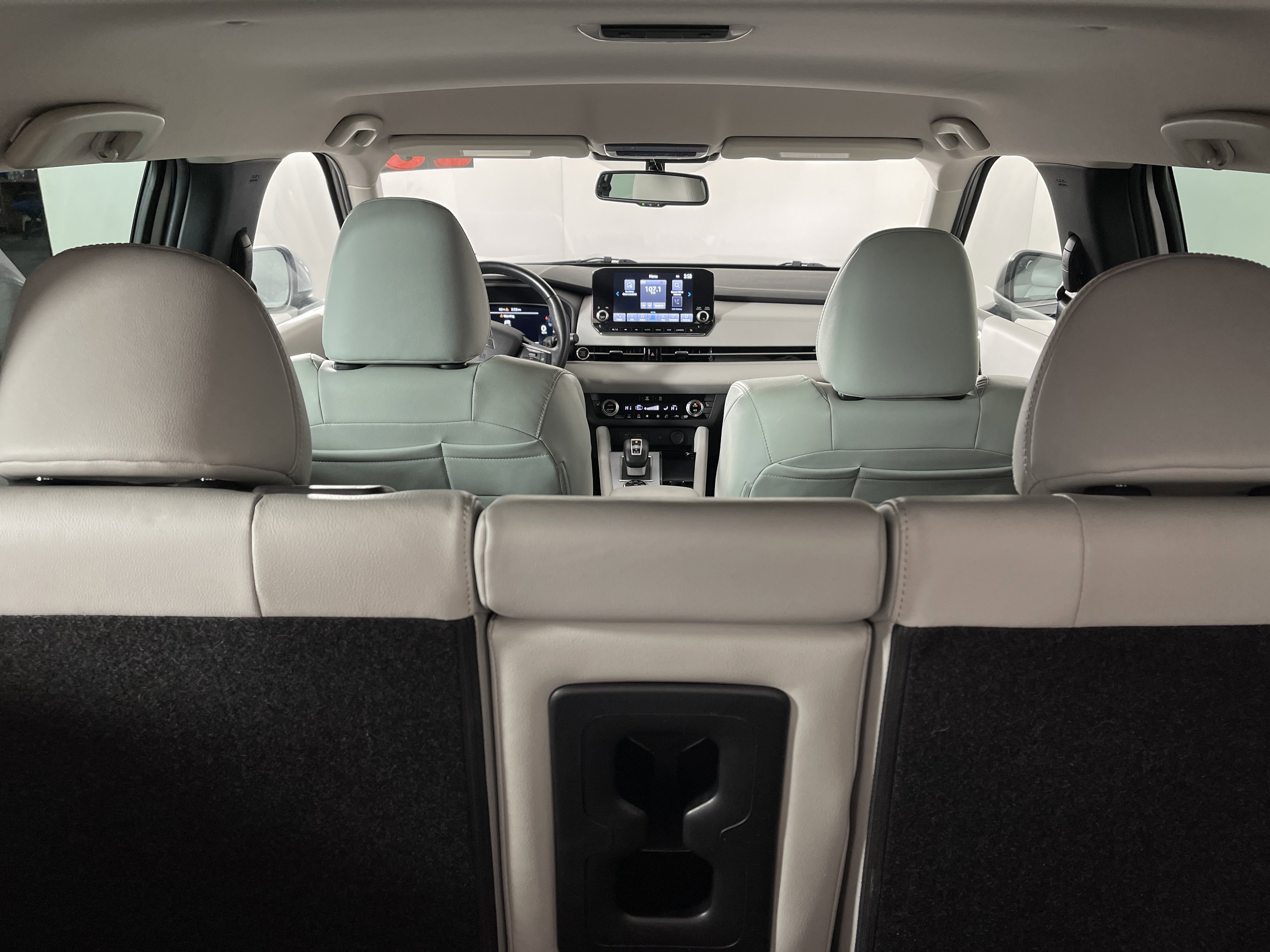 Used 2023 Mitsubishi Outlander SEL image 16