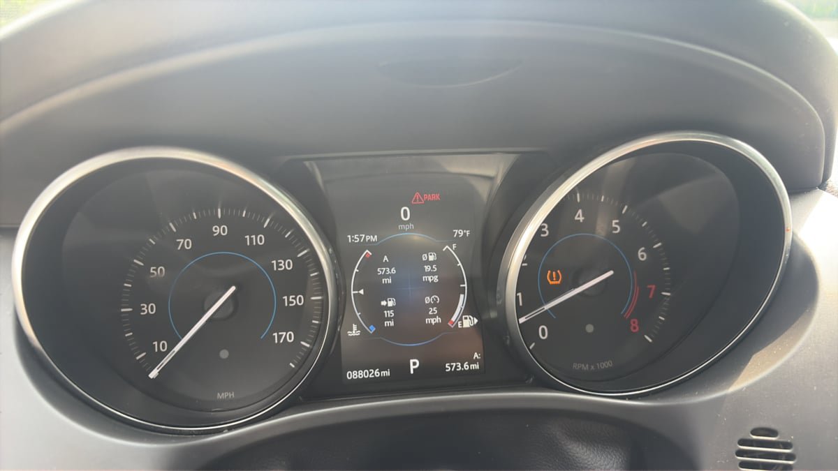 Used 2017 Jaguar F-PACE Premium AWD/4WD image 15