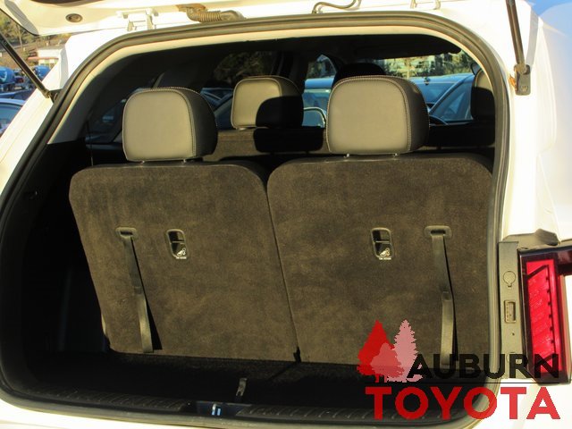 Used 2024 Kia Sorento S image 7