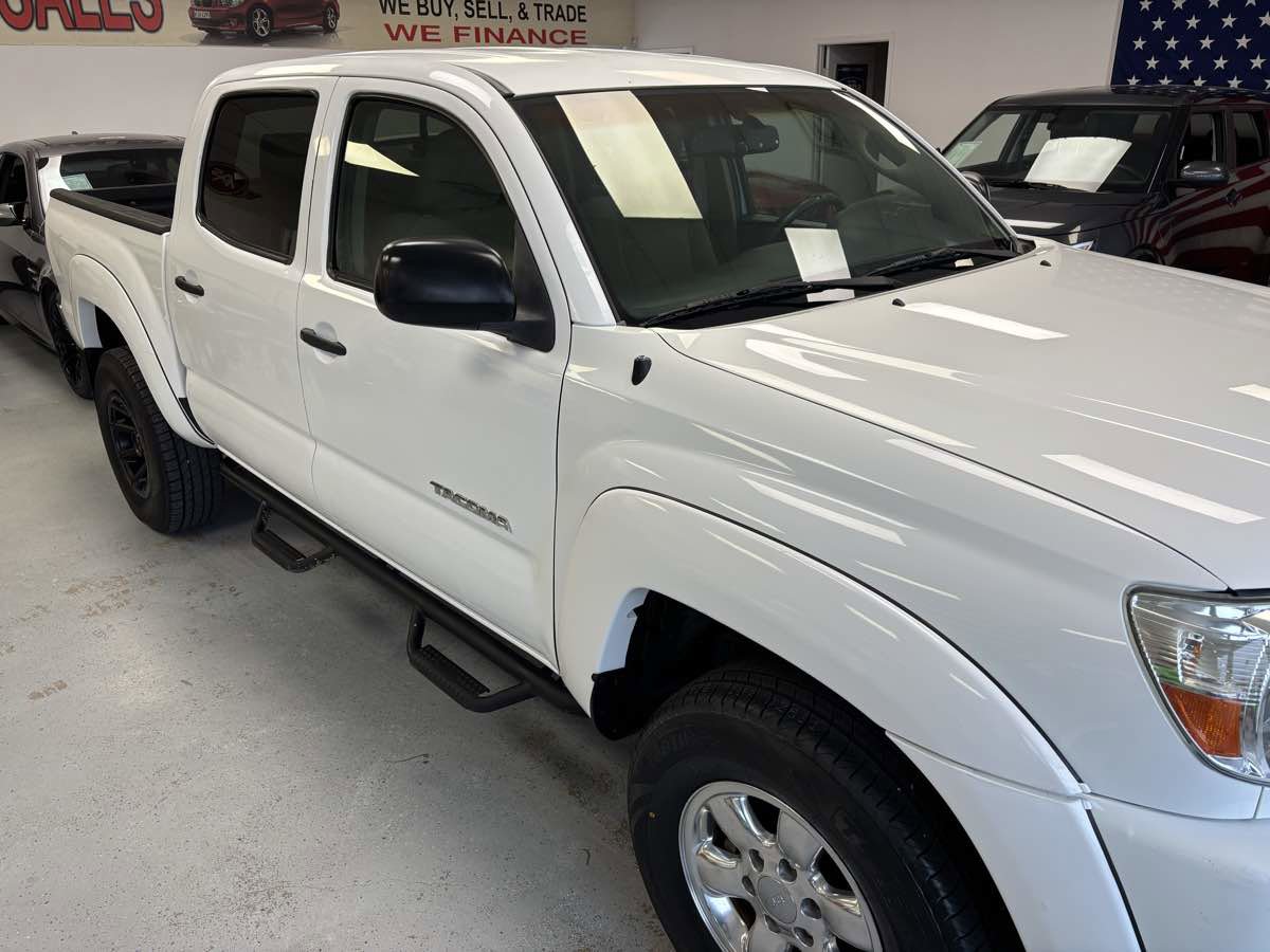 Used 2009 Toyota Tacoma PreRunner image 4