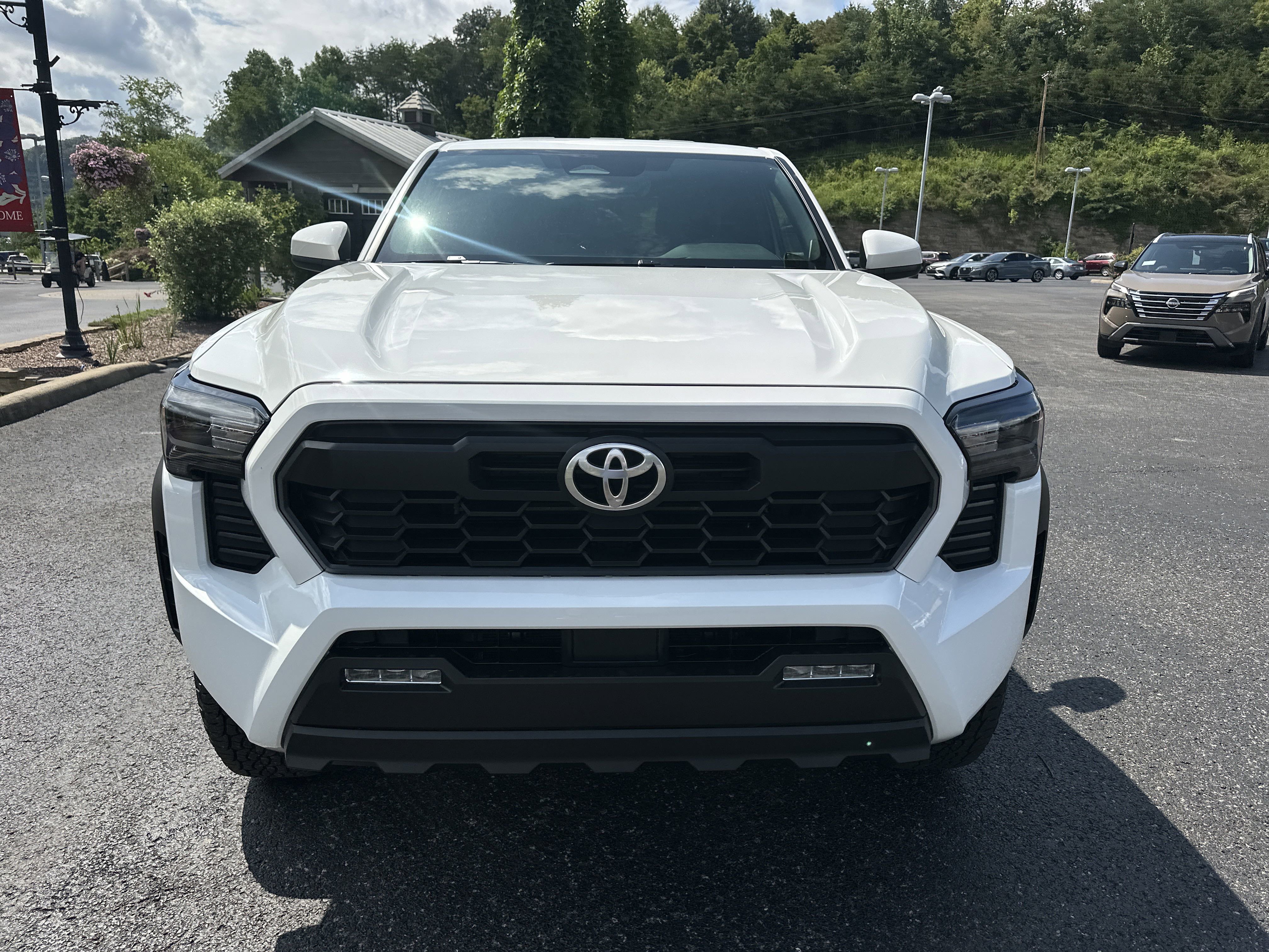 New 2025 Toyota Tacoma TRD Off-Road image 5