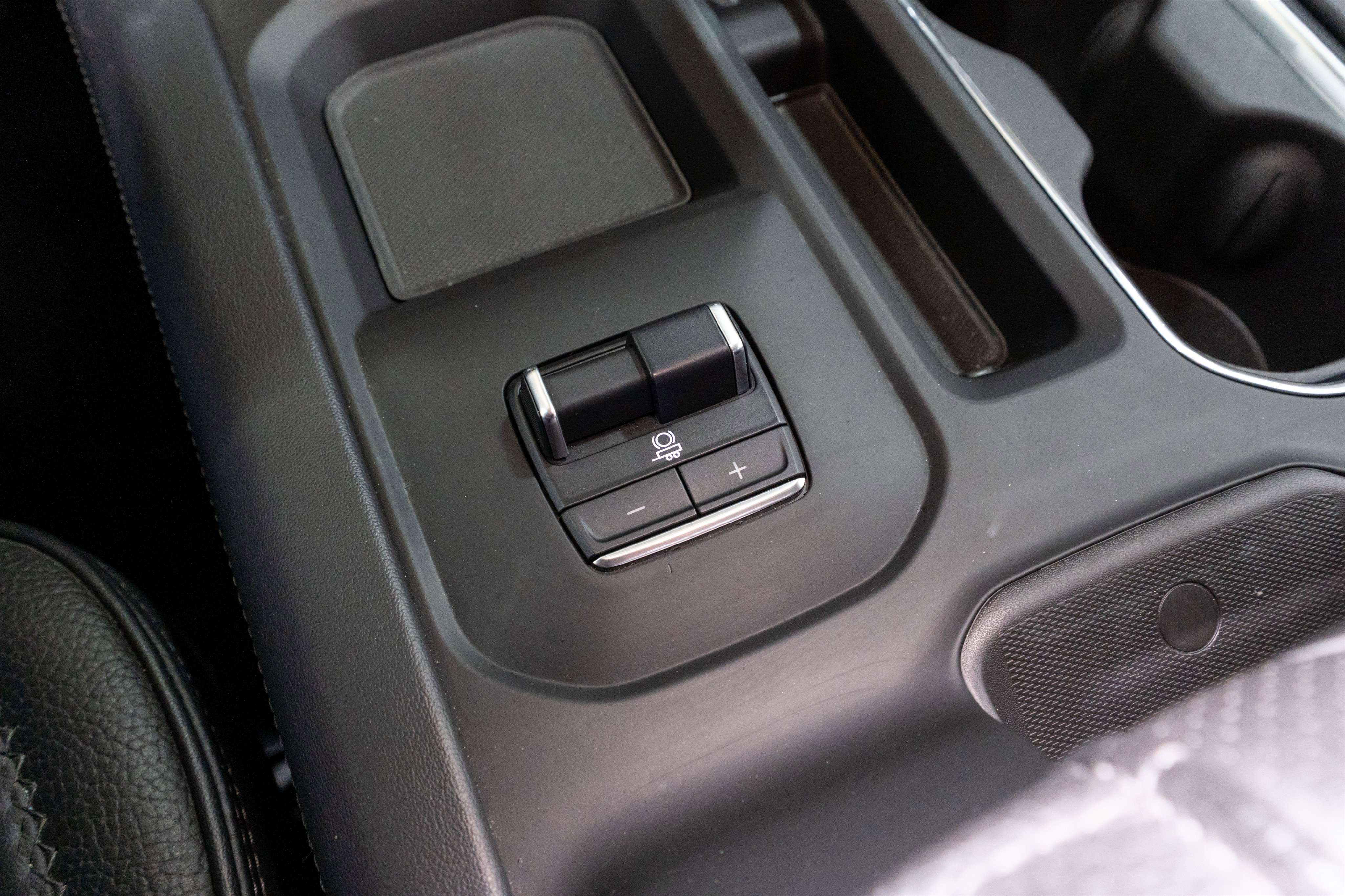 Used 2024 GMC Sierra 2500 Denali w/ Denali Reserve Package image 31