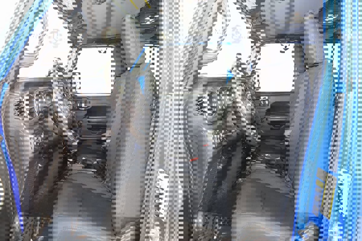 Used 2023 Jeep Gladiator Sport w/ Trailer Tow Package image 11