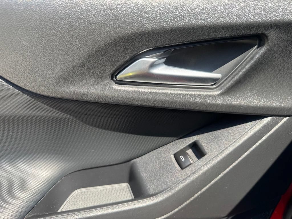 Used 2026 Chevrolet Equinox LT FWD image 14