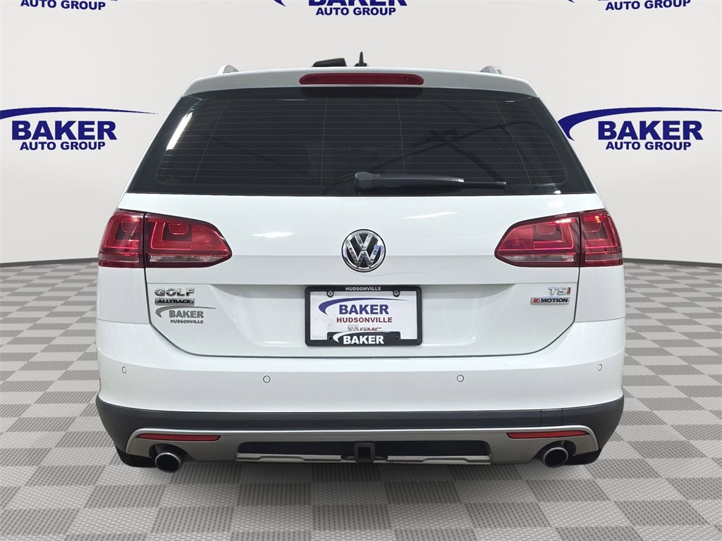 Used 2017 Volkswagen Golf Alltrack SE image 6
