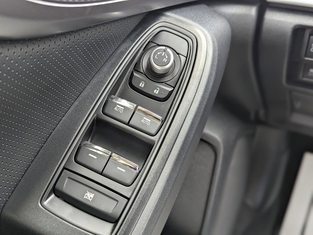 Used 2023 Subaru Crosstrek 2.5i Limited w/ Moonroof Package image 33