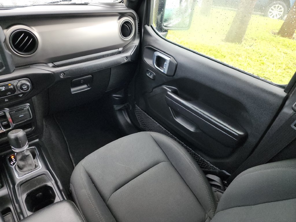 Used 2021 Jeep Gladiator Sport AWD/4WD image 17