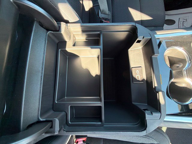 New 2026 Chevrolet Tahoe LS w/ LPO, Dark Essentials Package AWD/4WD image 32