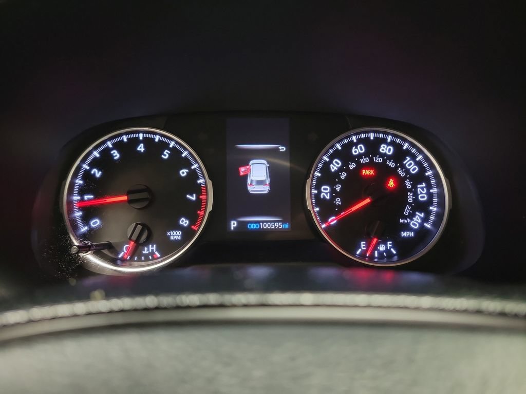 Used 2021 Toyota RAV4 LE AWD/4WD image 25
