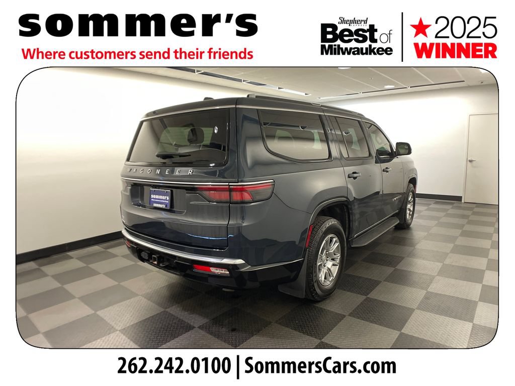 Used 2023 Jeep Wagoneer 4WD image 5