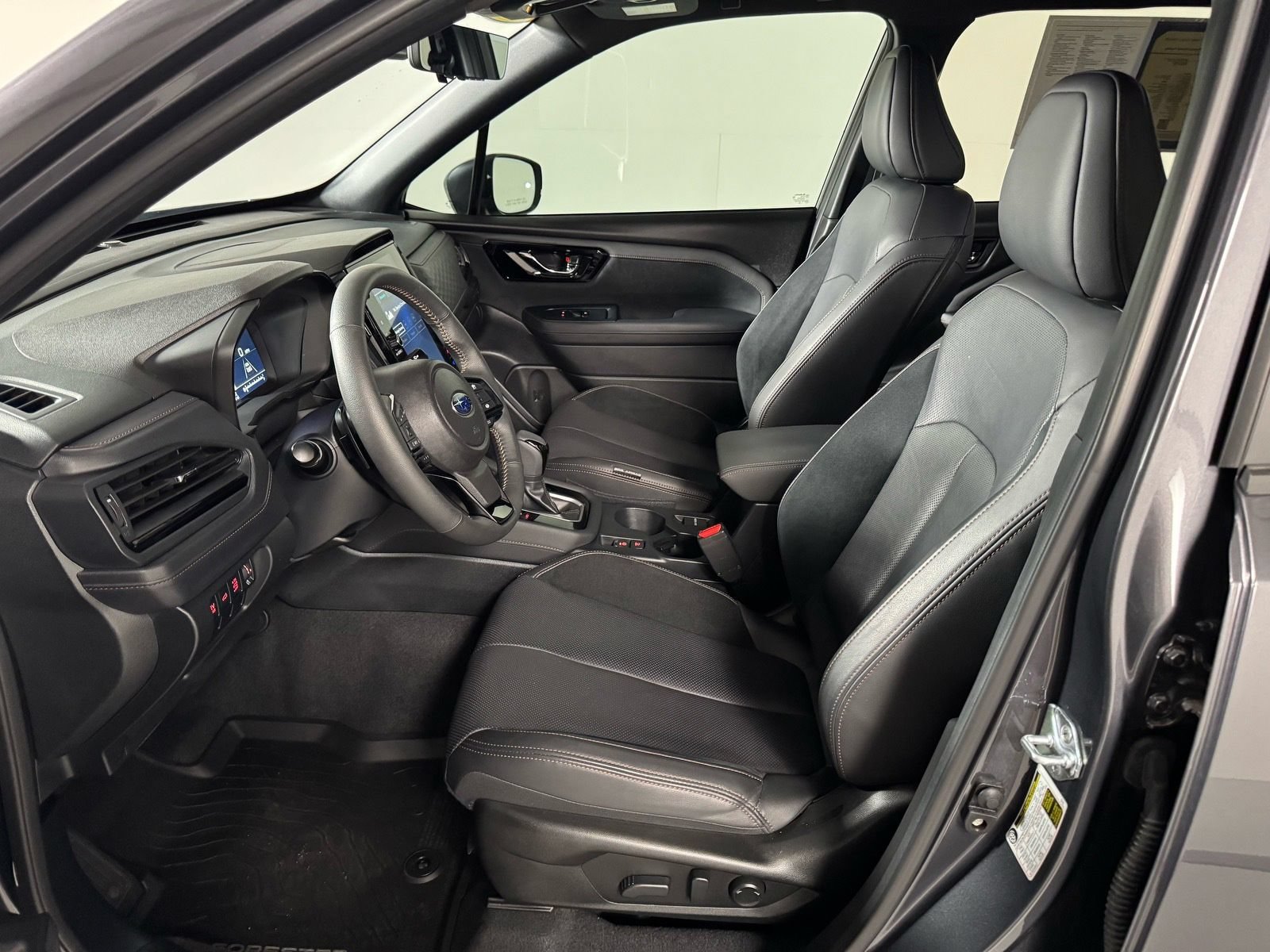 Used 2025 Subaru Forester Touring w/ Touring Package AWD/4WD image 15