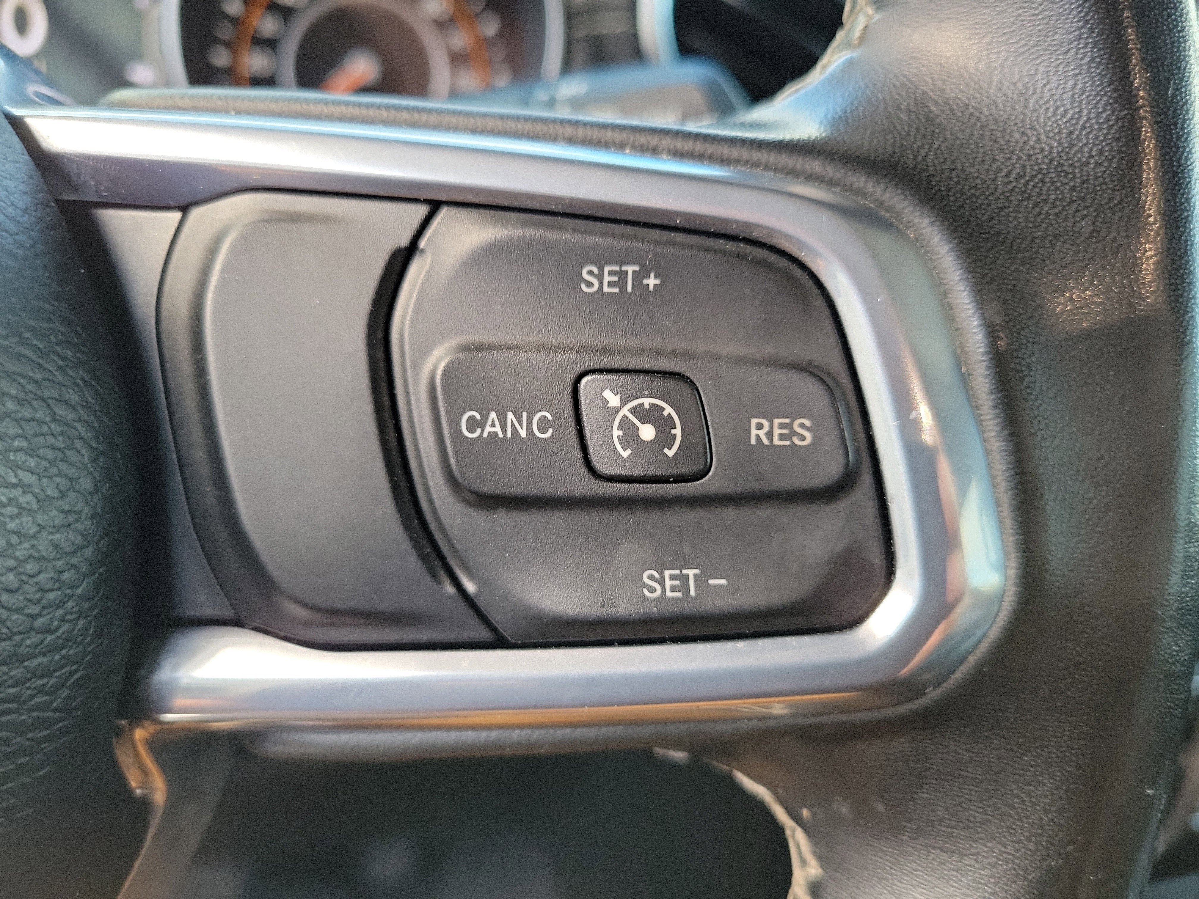 Used 2021 Jeep Gladiator Overland w/ Popular Equipment Package AWD/4WD image 22