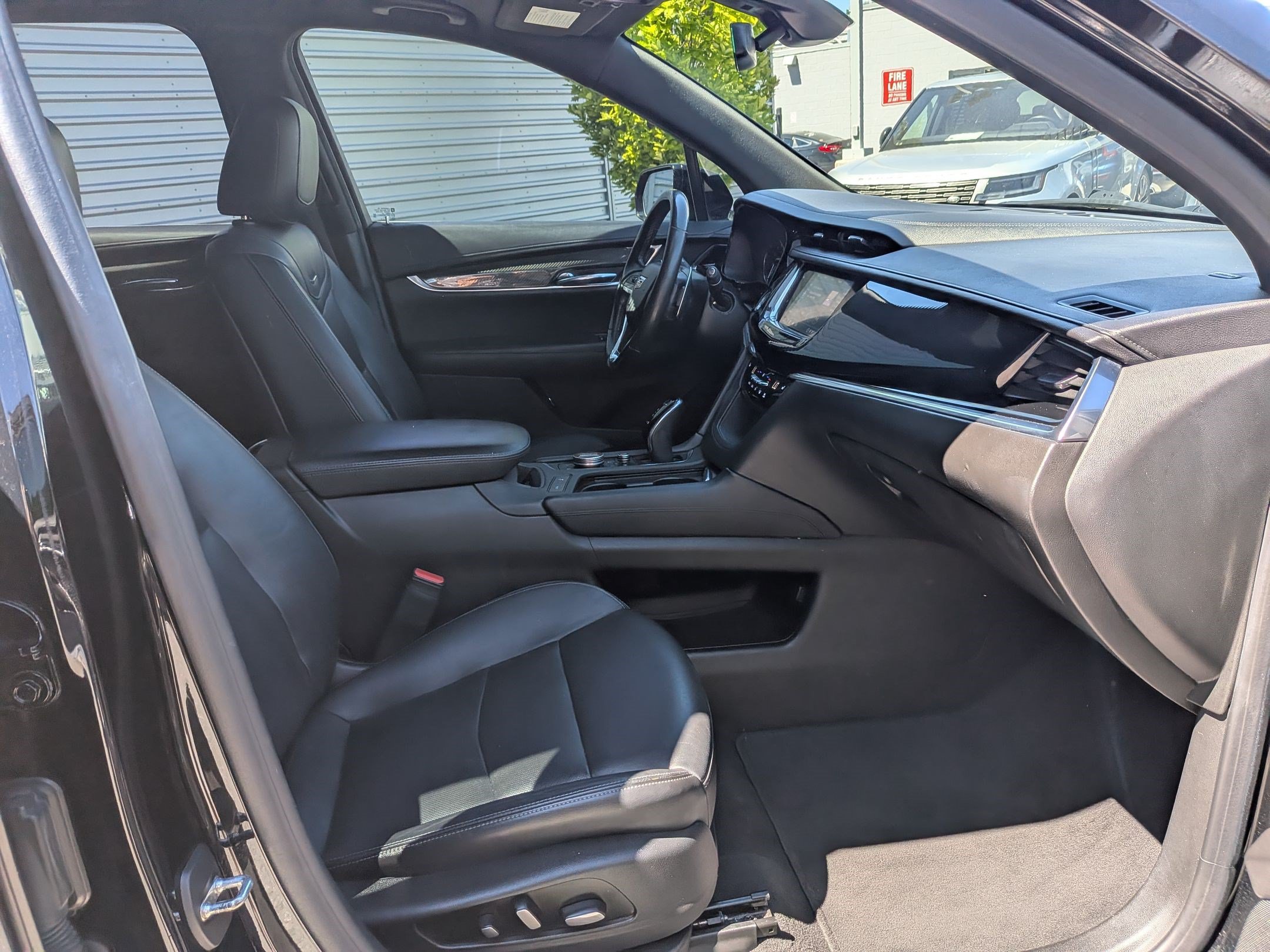 Used 2020 Cadillac XT6 Sport AWD/4WD image 28