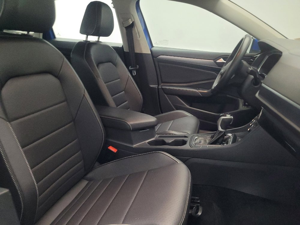 Used 2024 Volkswagen Jetta SE image 21