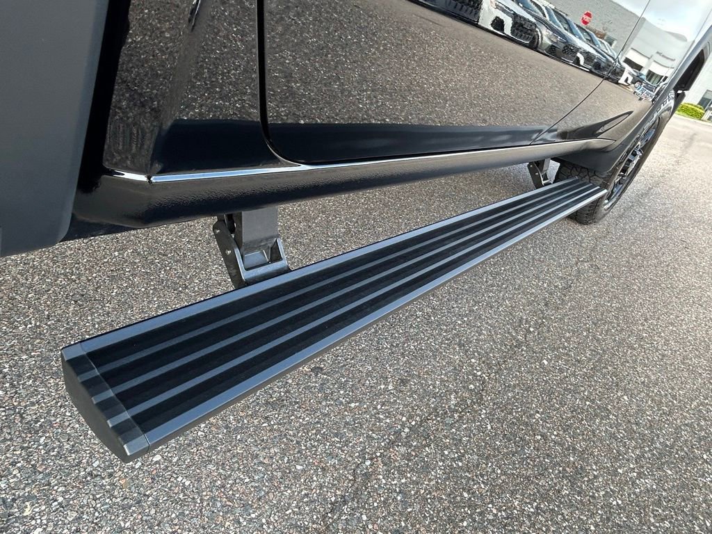 Used 2025 GMC Sierra 2500 AT4 w/ AT4 Premium Plus Package image 84