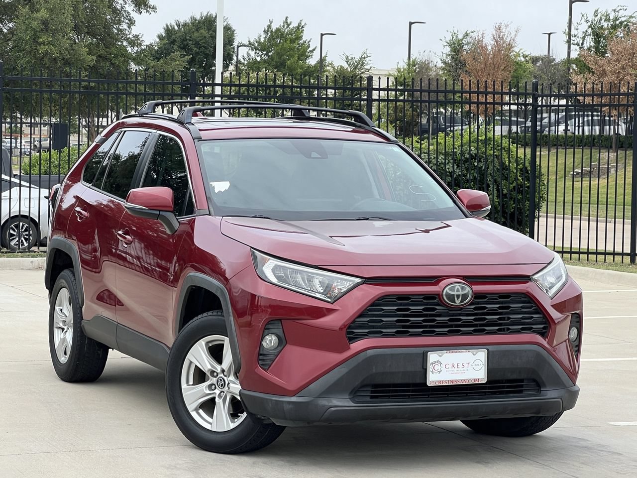 Used 2019 Toyota RAV4 XLE w/ Convenience Package FWD image 1