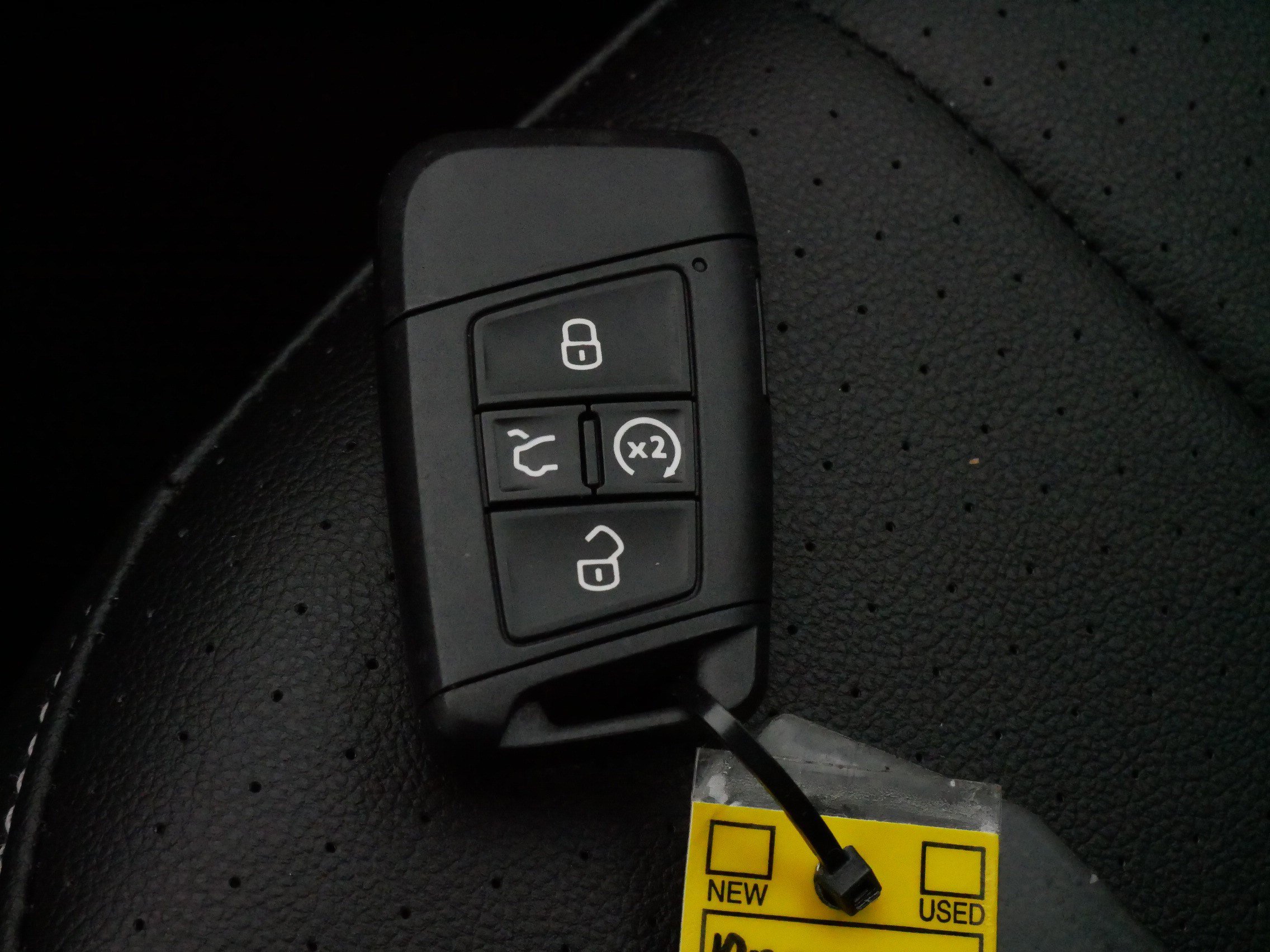 Certified 2024 Volkswagen Tiguan SE image 31