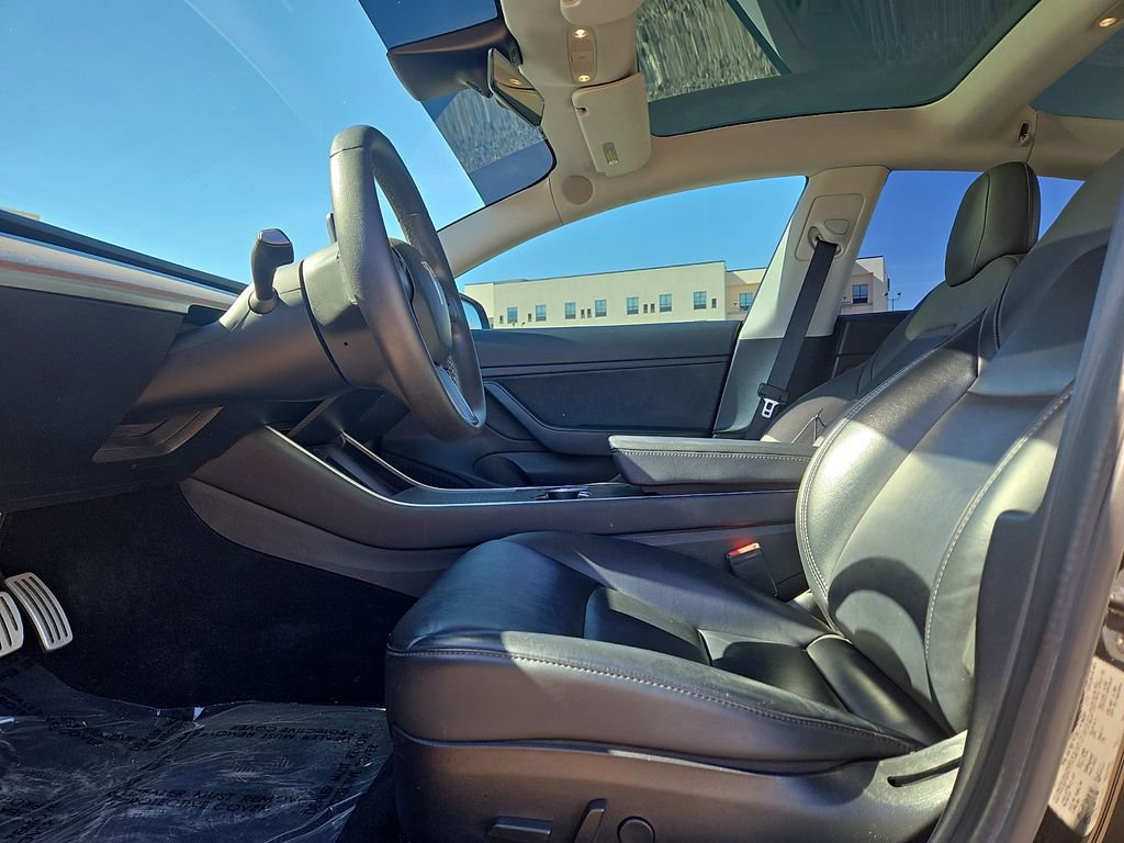 Used 2020 Tesla Model 3 Performance image 23