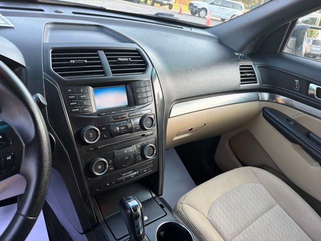 Used 2016 Ford Explorer FWD image 22