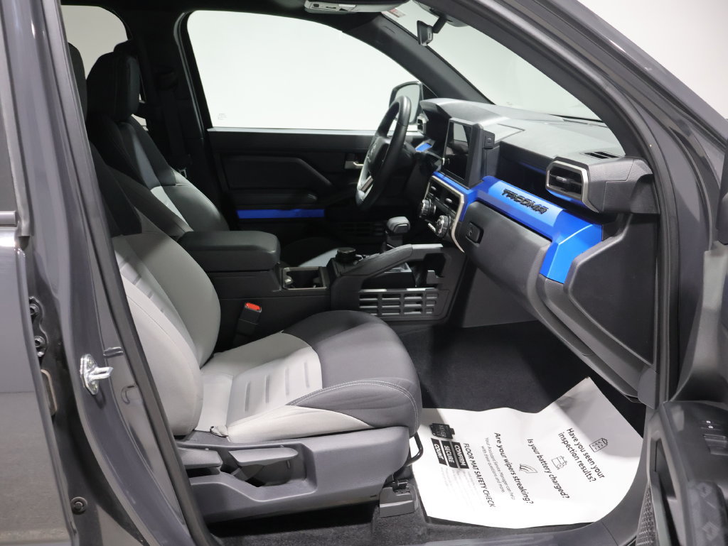 Certified 2025 Toyota Tacoma TRD Sport AWD/4WD image 22