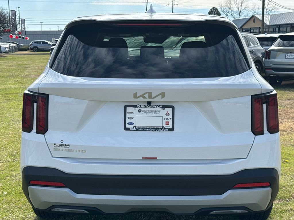 New 2026 Kia Sorento LX image 4