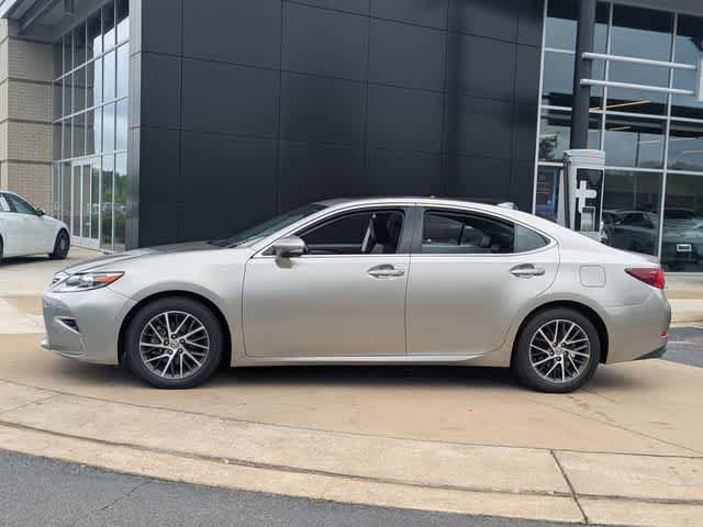 Used 2016 Lexus ES 350 w/ Luxury Package w/Wood Trim FWD image 6