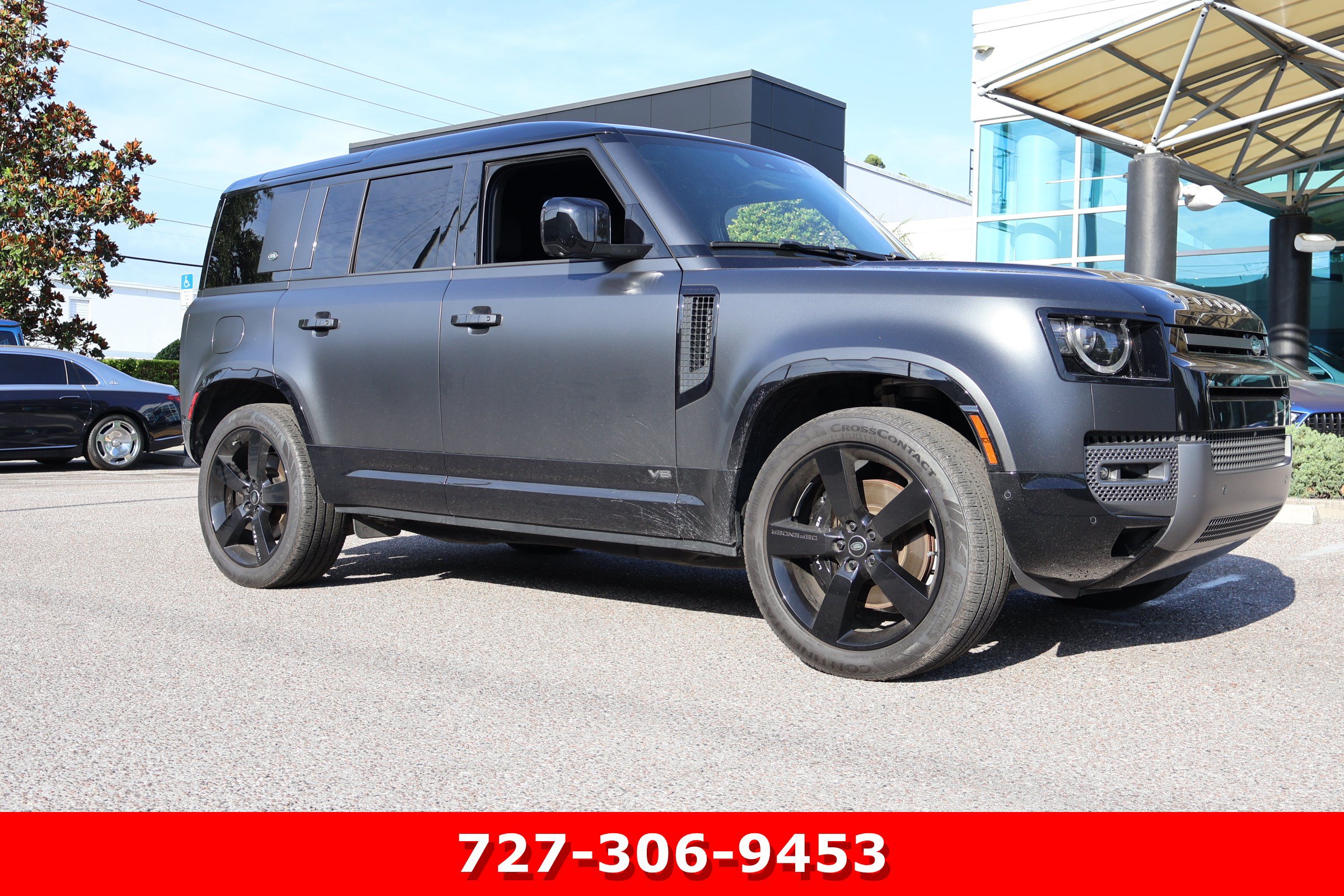 Used 2023 Land Rover Defender 110 V8 AWD/4WD image 11