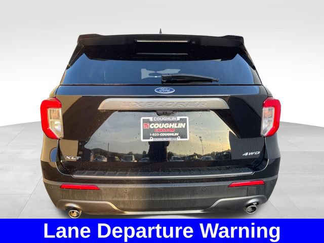 Used 2024 Ford Explorer XLT w/ Equipment Group 202A AWD/4WD image 4