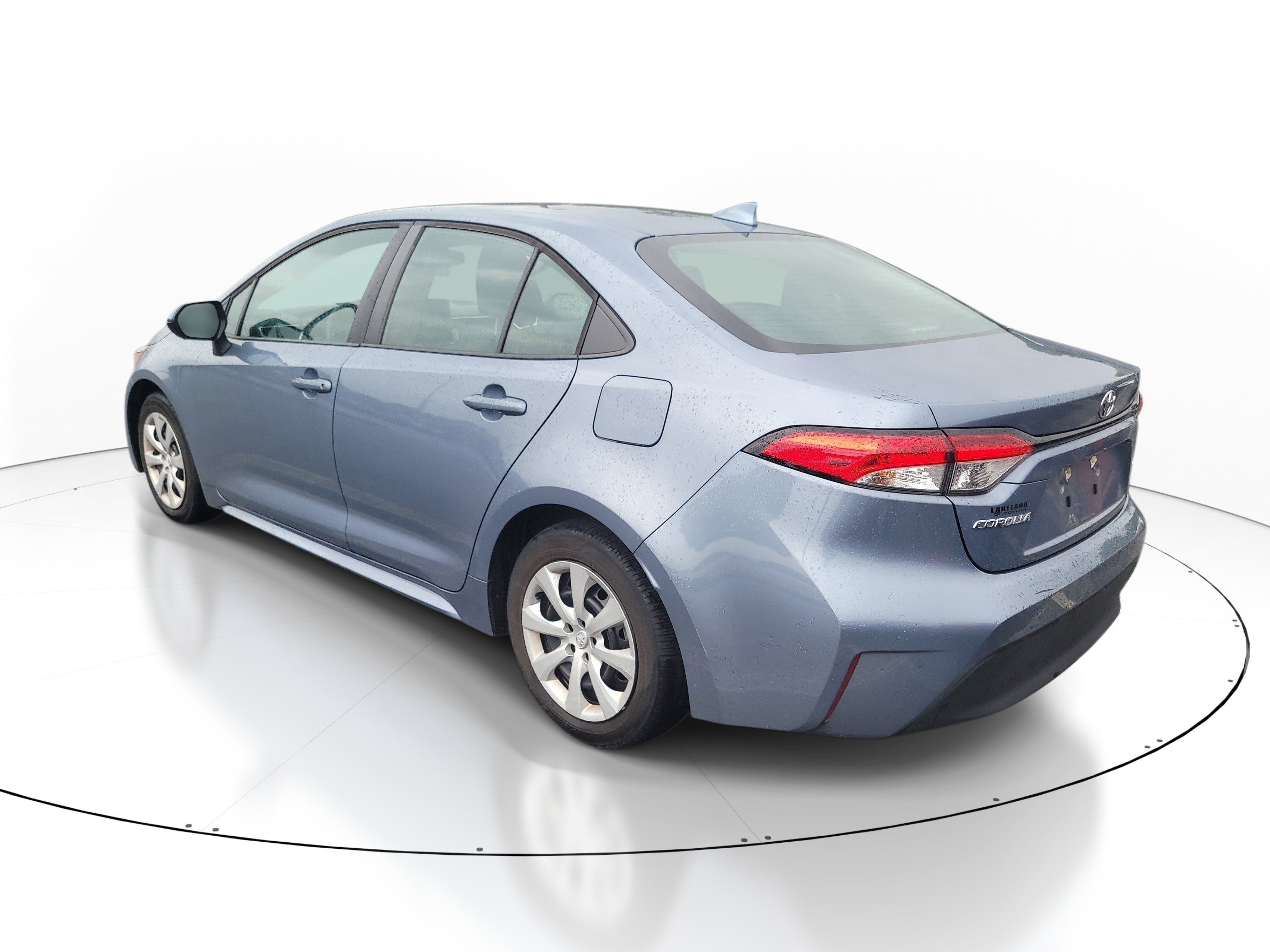 Used 2024 Toyota Corolla LE FWD image 5