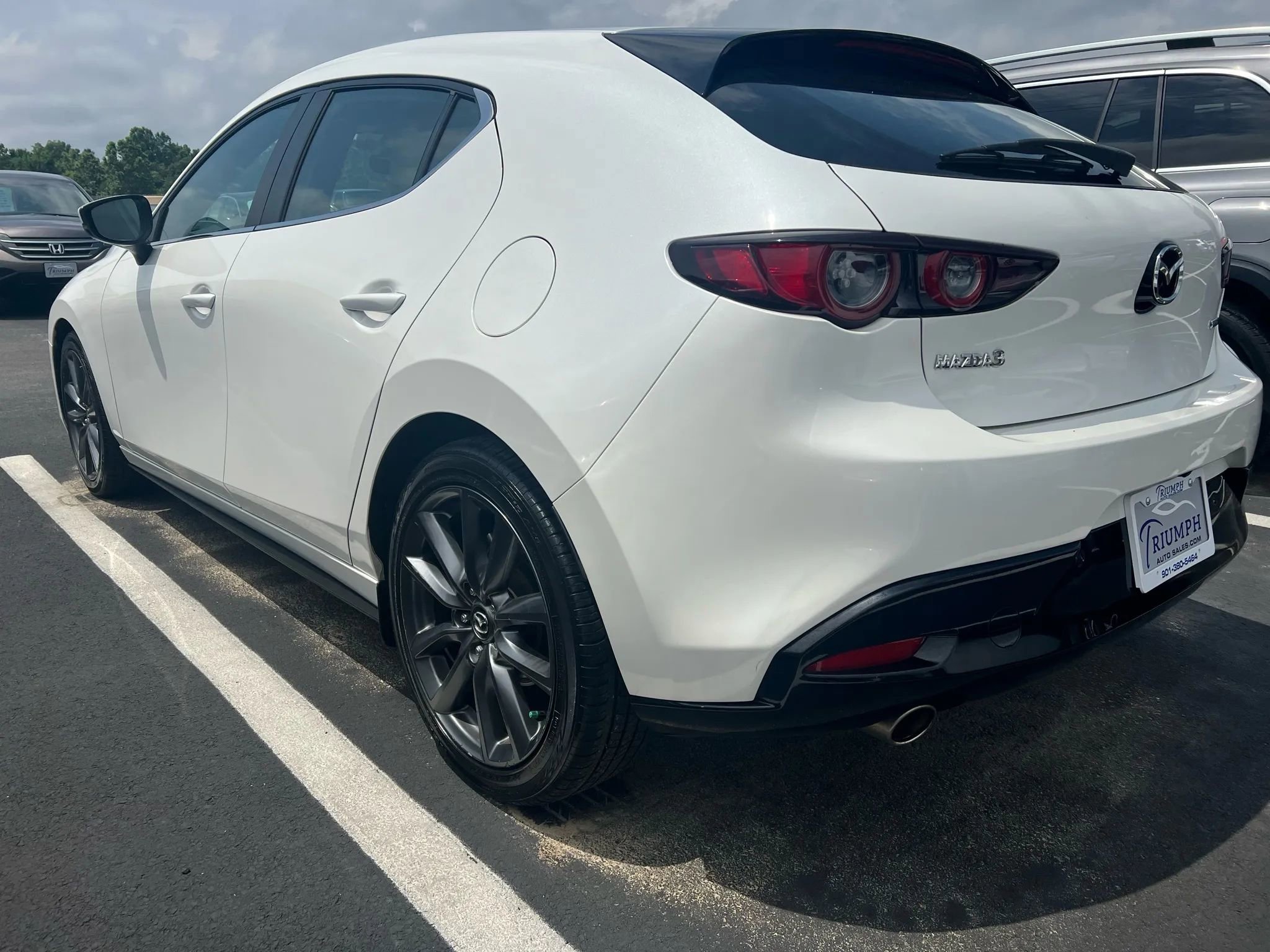 Used 2019 MAZDA MAZDA3 Hatchback image 4