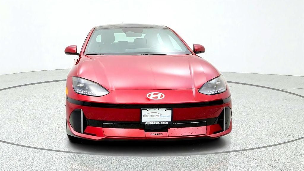 Used 2025 Hyundai Ioniq 6 Limited RWD image 2