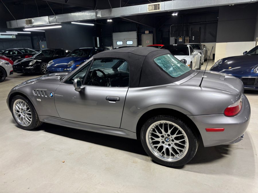 Used 2002 BMW Z3 3.0i RWD image 7