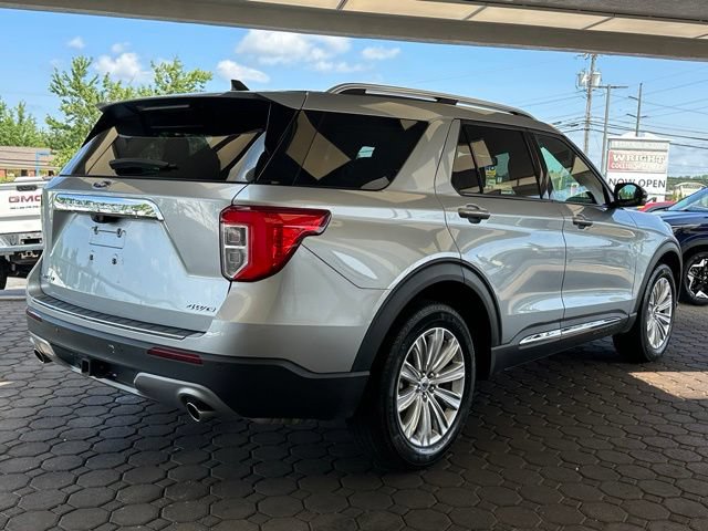 Used 2024 Ford Explorer Limited w/ Limited Technology Package AWD/4WD image 37