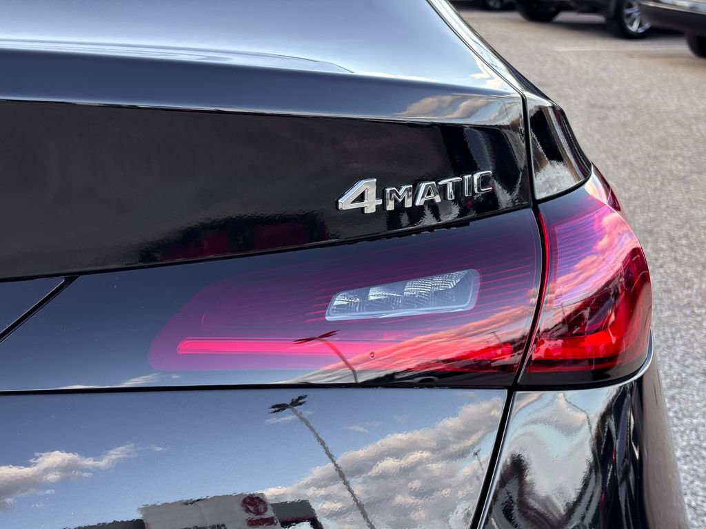 Used 2024 Mercedes-Benz GLC 300 4MATIC image 14