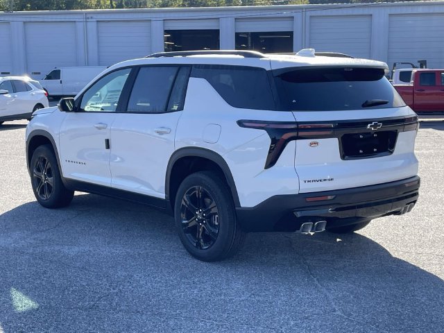 New 2027 Chevrolet Traverse LT w/ Midnight/Sport Edition FWD image 5