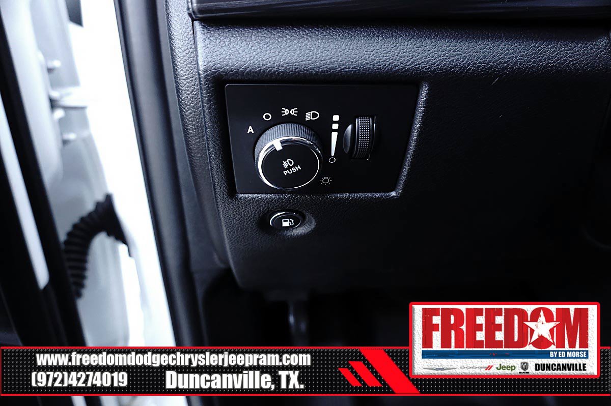 Certified 2020 Jeep Grand Cherokee Altitude RWD image 28