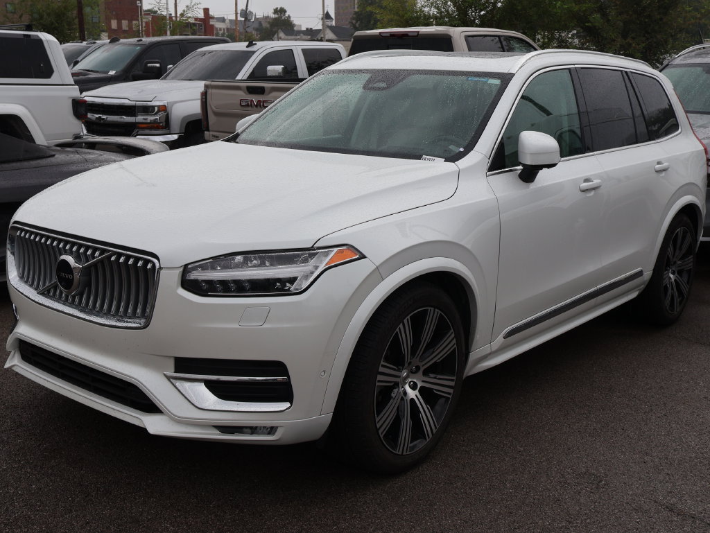 Used 2023 Volvo XC90 B6 Ultimate w/ Lounge Package AWD/4WD image 15