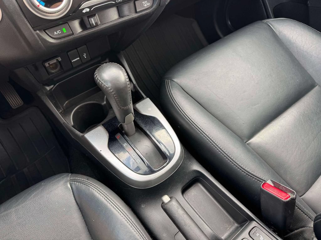 Used 2016 Honda Fit EX-L image 32